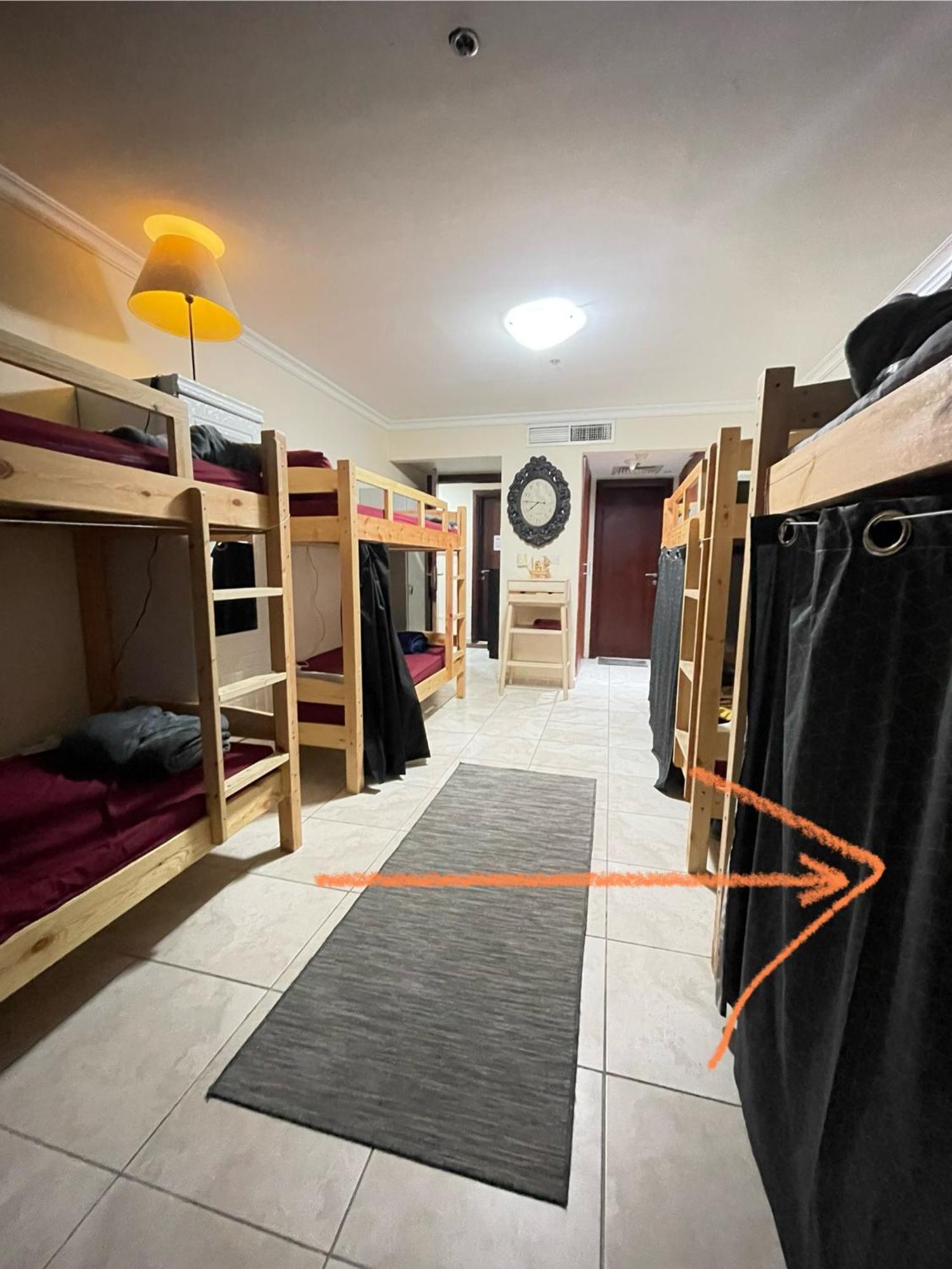 Backpackers Zone Apartment